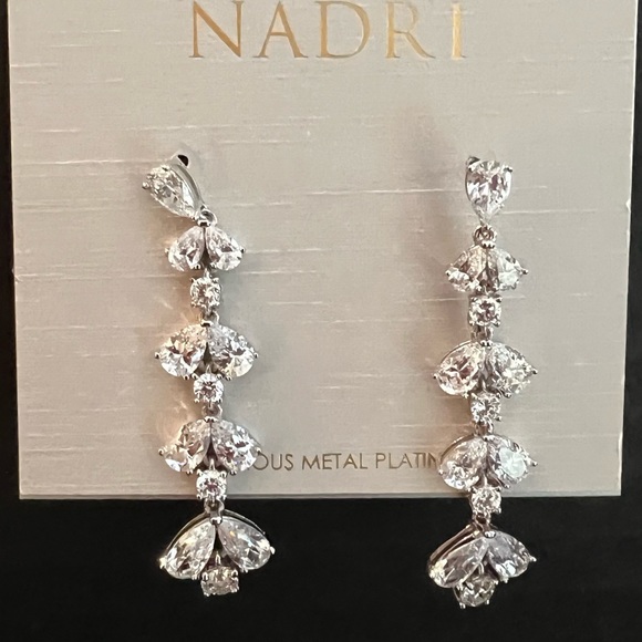 💐costume drop earring - Picture 1 of 2